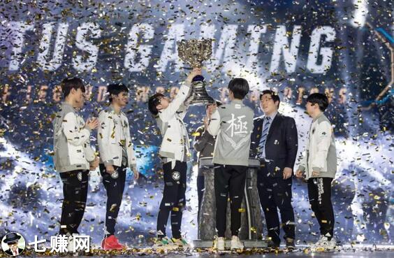 王思聪微博抽奖，中奖就得1万元！