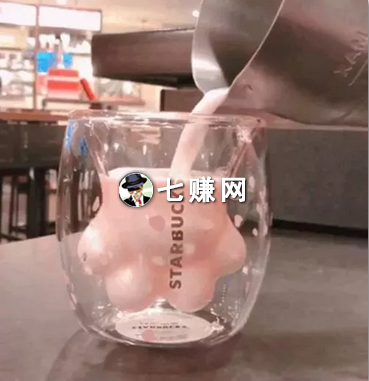 星巴克“猫爪杯”为什么火?营销爆红策略！