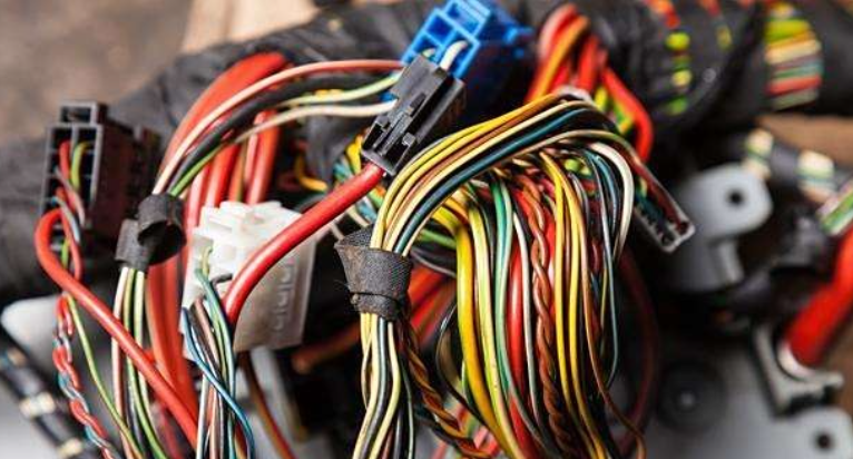 回收废旧汽车电线项目，投资不大有钱赚！