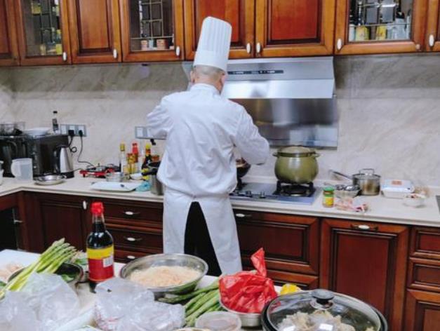 私厨上门代厨能赚钱吗?一二线城市需求大! 私厨上门代厨能赚钱吗?一二线城市需求大!